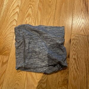 Gray twist headband.